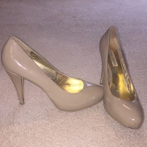 Steve Madden nude heels